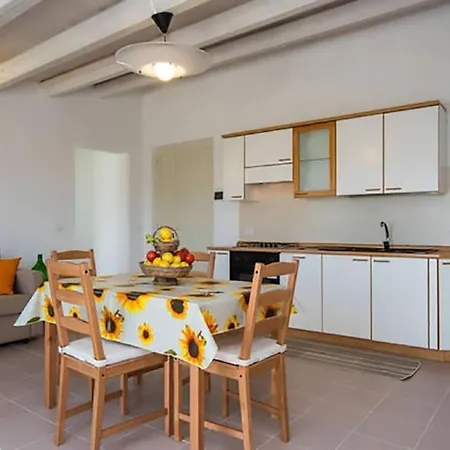Flache Luna By Interhome דירה